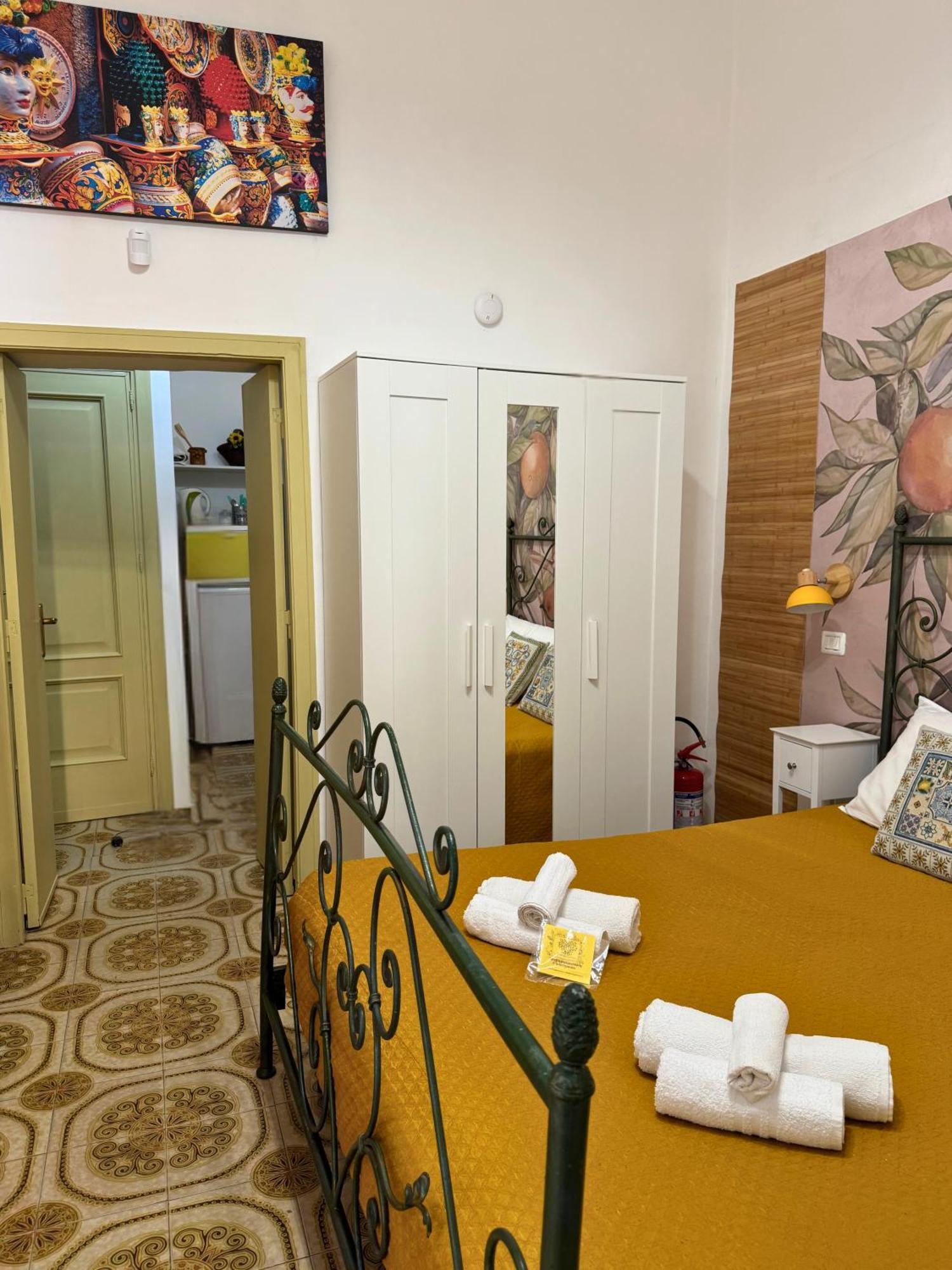 Ferienwohnung Orange Lemon Center Palermo Exterior foto